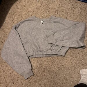 ALO YOGA grey cropped pullover